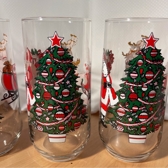 Luminarc Santa & Sleigh Vintage Glasses 4 - Picture 5 of 13